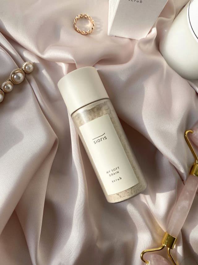 Sioris My Soft Grain Scrub review photo by skincarediaryan