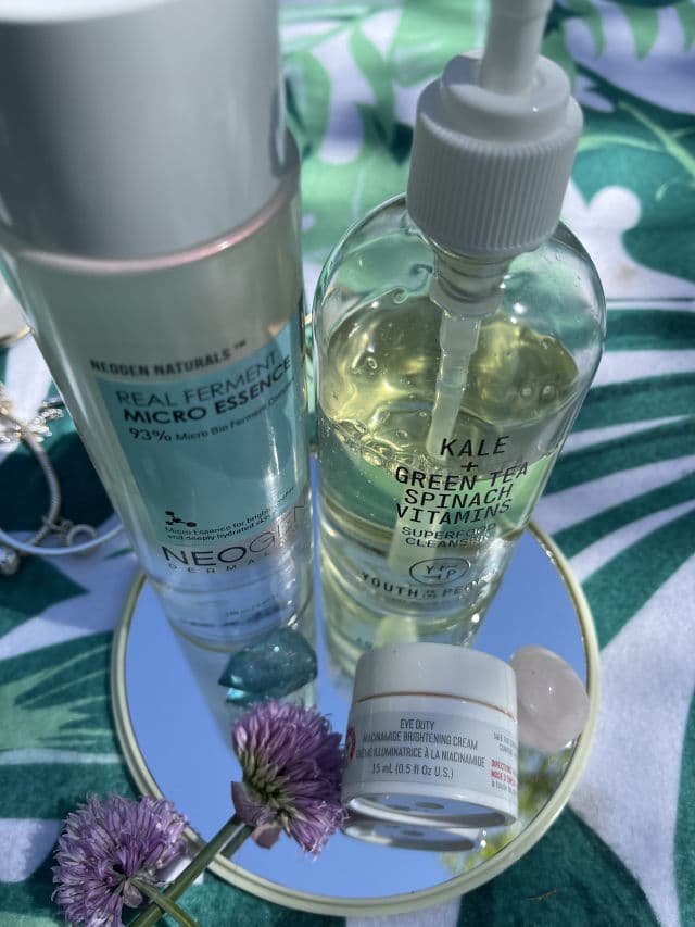 First Aid Beauty Eye Duty Niacinamide Brightening Eye Cream review photo by skincarepub