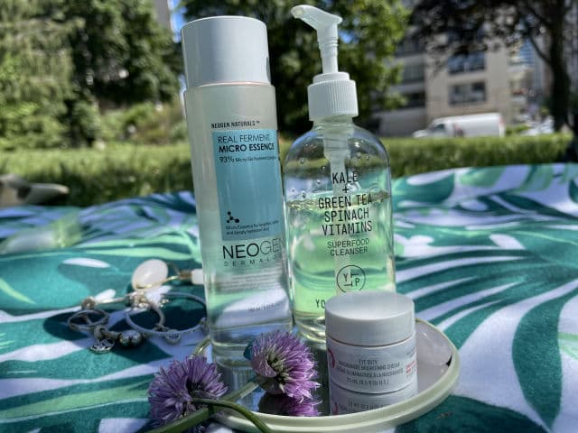 First Aid Beauty Eye Duty Niacinamide Brightening Eye Cream review photo by skincarepub