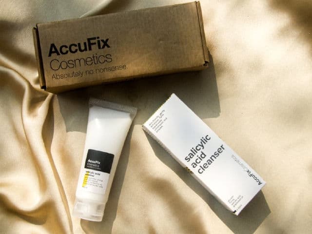 AccuFix Cosmetics Salicylic Acid Cleanser review photo by skincarewithseher