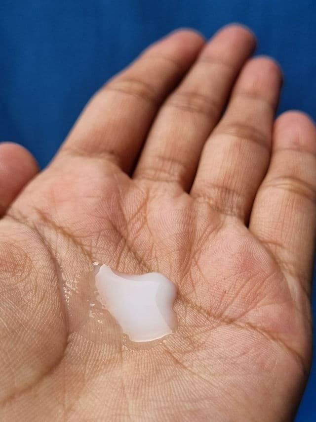 Biore 3 Fusion Milk Cleansing Makeup Remover (Airy Fresh) review photo by skinchelinguide