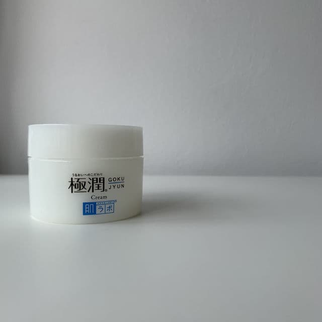 Hada Labo Gokujyun Hyaluronic Moisturizing Cream review photo by skinken