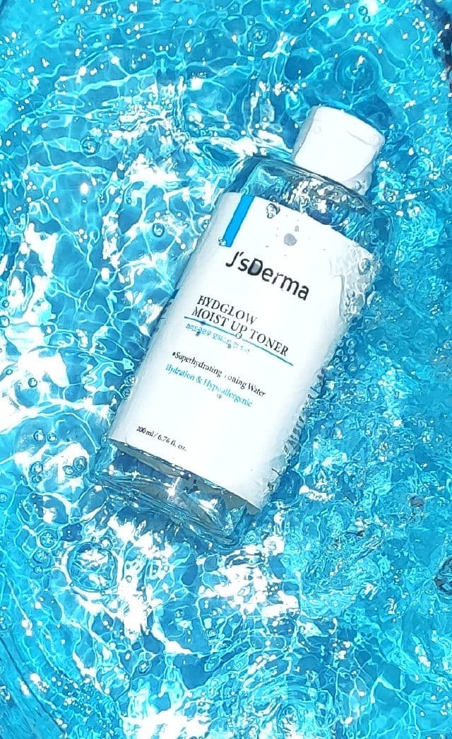 J'sDerma Hydglow Moist Up Toner  review photo by skinlovette
