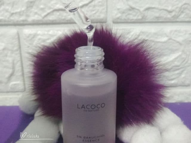 Lacoco en nature 5% Bakuchiol Essence review photo by skinnusa