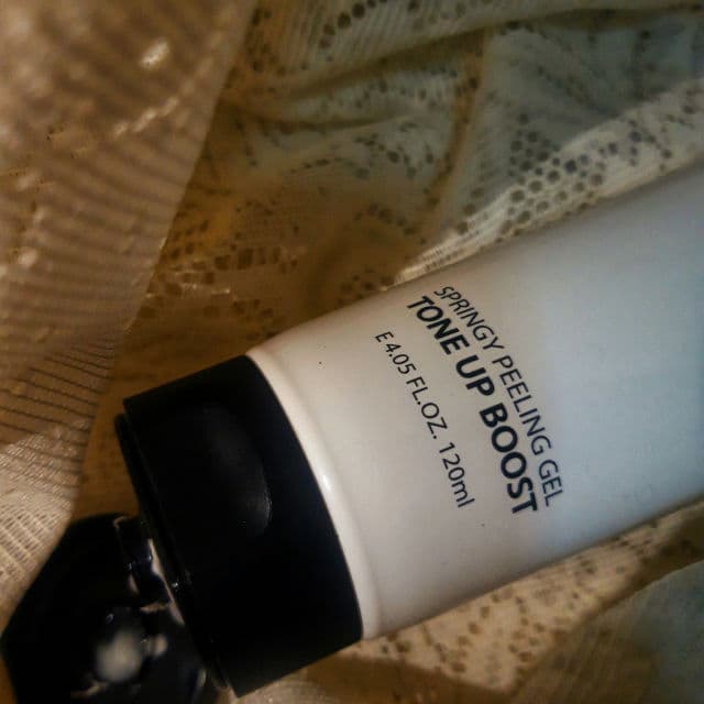 2NDESIGN Springy Peeling Gel Tone Up Boost review photo by skinscares