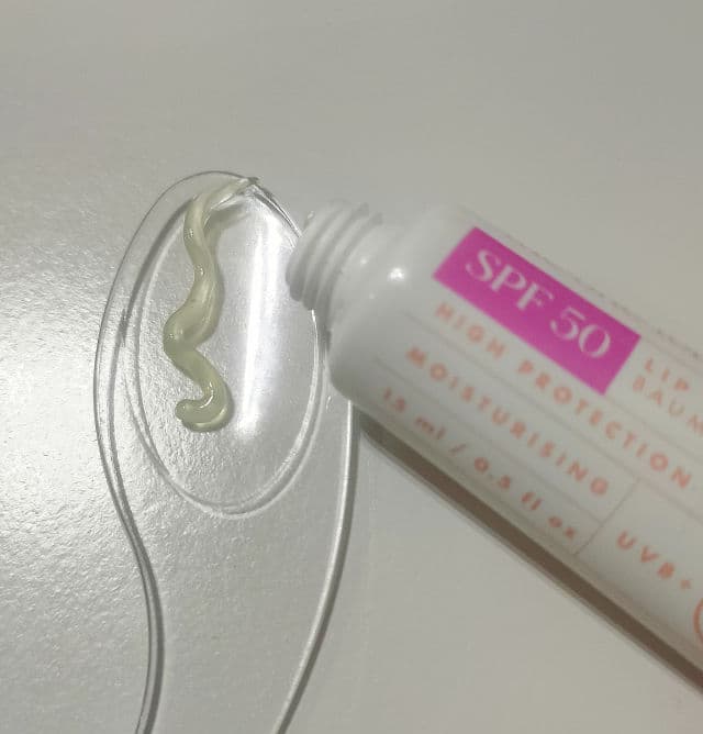 Hello Sunday The One For Your Lips review photo by skinstaholic