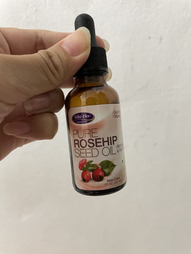 Life-flo Rosehip Oil review photo by skinthisnthat