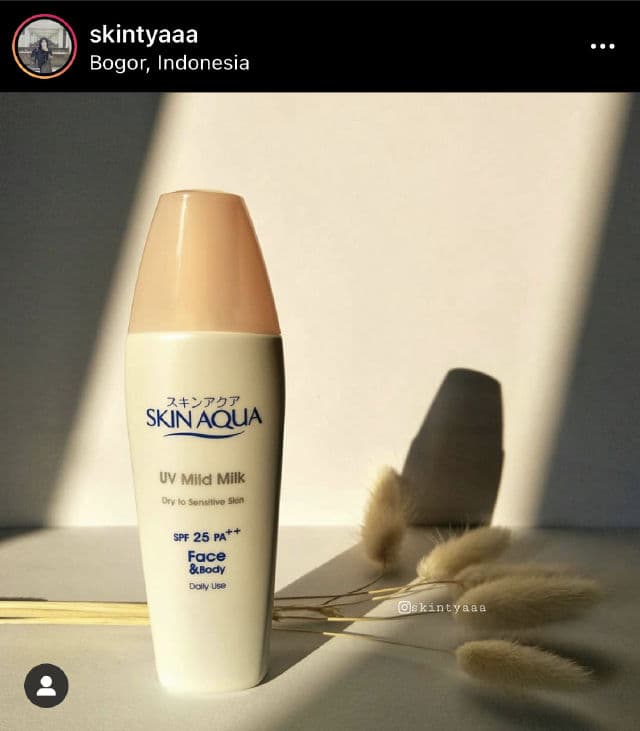 SKIN AQUA UV Mild Milk SPF 25 PA ++ review photo by skintyaaa