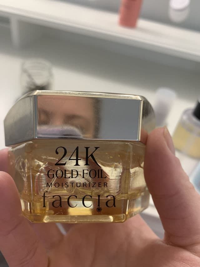 FACCIA 24 K Gold Foil Moisturizer review photo by slicari