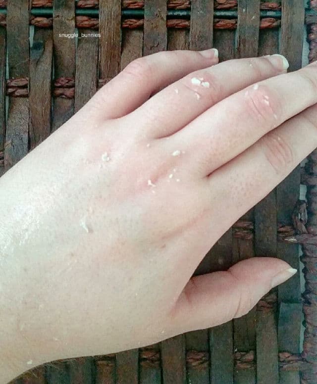 ENATURE Moringa Peeling Gel review photo by snugglebunnies