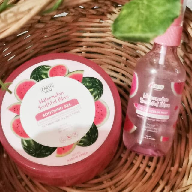 Fresh Skinlab Watermelon Youthful Bliss Jelly Serum Mist	 review photo by sparklesandnargles