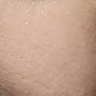 BLK Cosmetics Illuminating Skin Tint Sun Shield SPF 30 review photo by sparklesandnargles