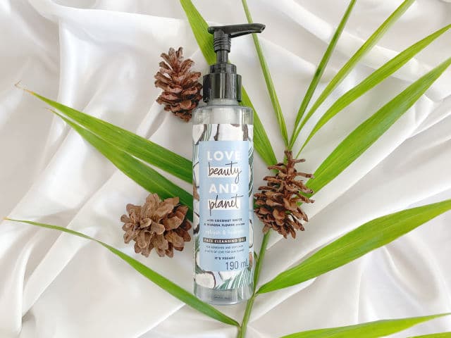 Love Beauty and Planet Refresh and Hydrate - Coconut Oil & Mimosa Face Cleansing Gel review photo by springdaisyyy