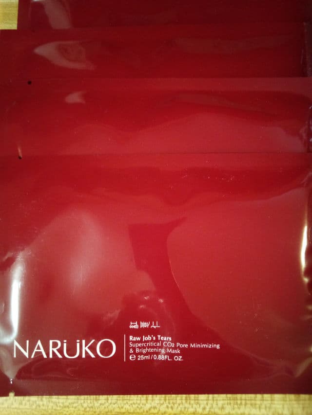 Naruko Raw Job’s Tears Supercritical CO2 Pore Minimizing & Brightening Mask review photo by staceymeows