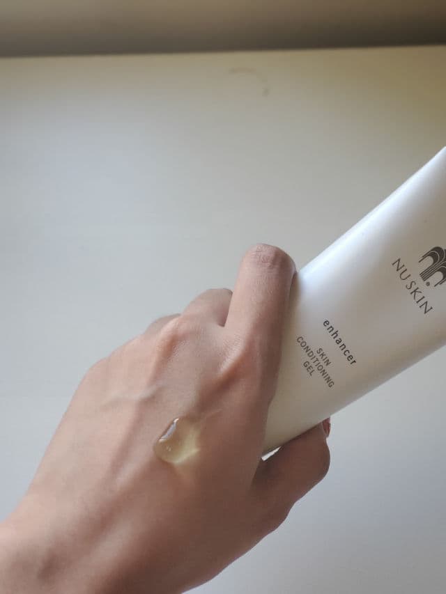 Nu Skin Enhancer Skin Conditioning Gel review photo by starry