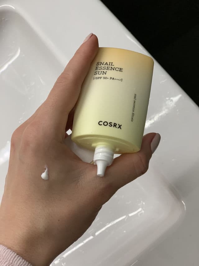 COSRX Shield Fit Snail Essence Sun SPF50+ PA+++ review photo by strizjulia