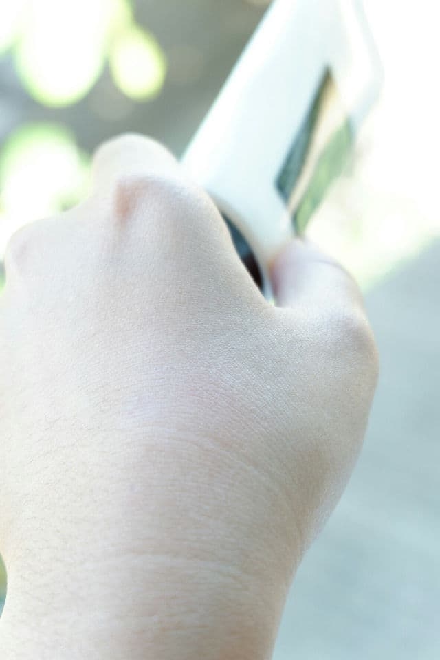 COSRX Aloe Soothing Sun Cream SPF50+ PA+++ review photo by sunskinseed