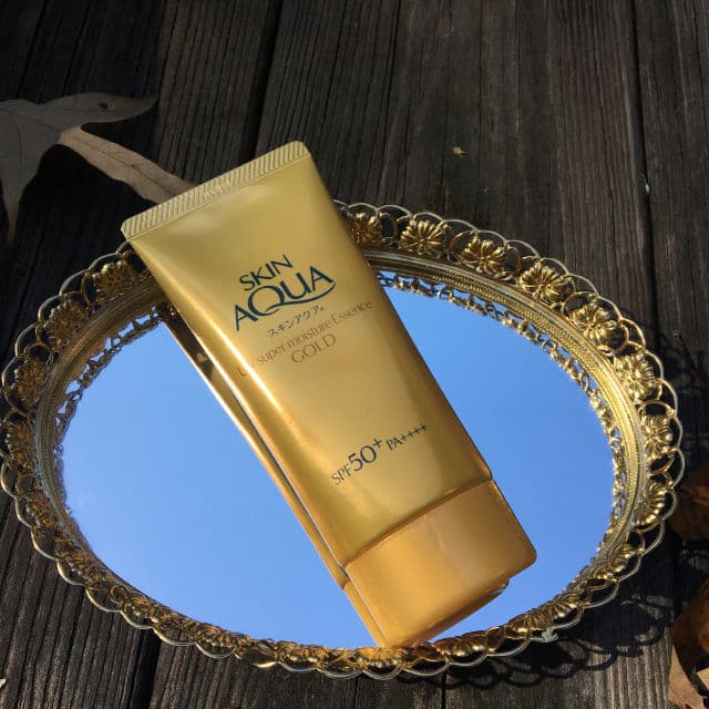 SKIN AQUA Super Moisture Essence Gold SPF 50+ PA++++ review photo by sweetaffordablebeaut