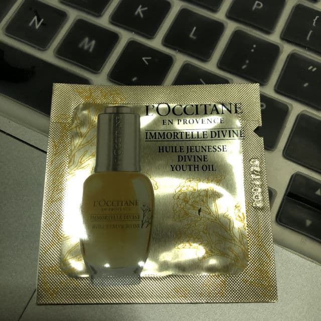 L'Occitane Immortelle Divine Youth Oil review photo by swennngg