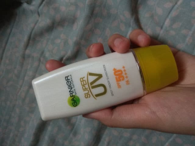 Garnier Skin Naturals Light Super UV SPF50 review photo by taranajmi