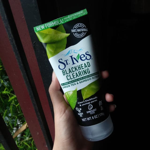 St. Ives Blackhead Clearing Green Tea Scrub review photo by taranajmi