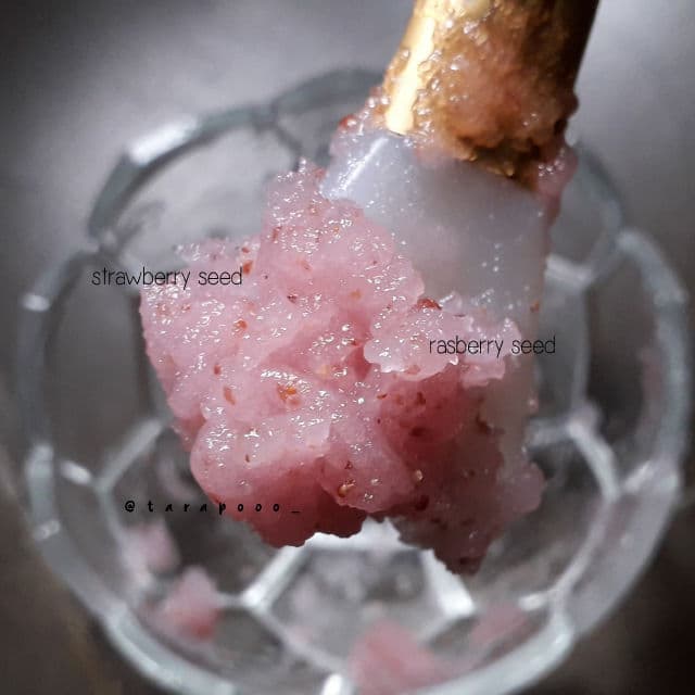 The Bath Box Rubber Mask Malva Rice + Hyaluronate review photo by tarapooo