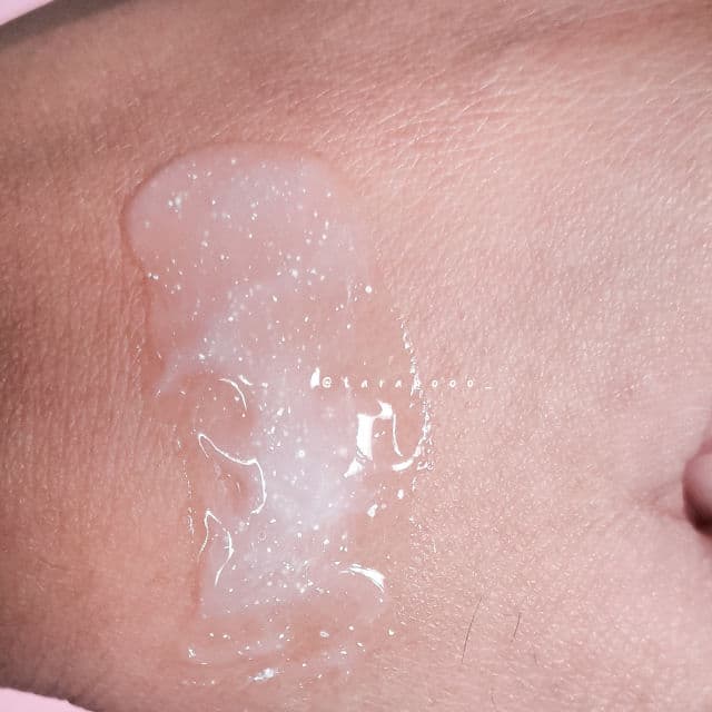 Garnier Sakura Pnkish Radiance Ultimate White Serum review photo by tarapooo