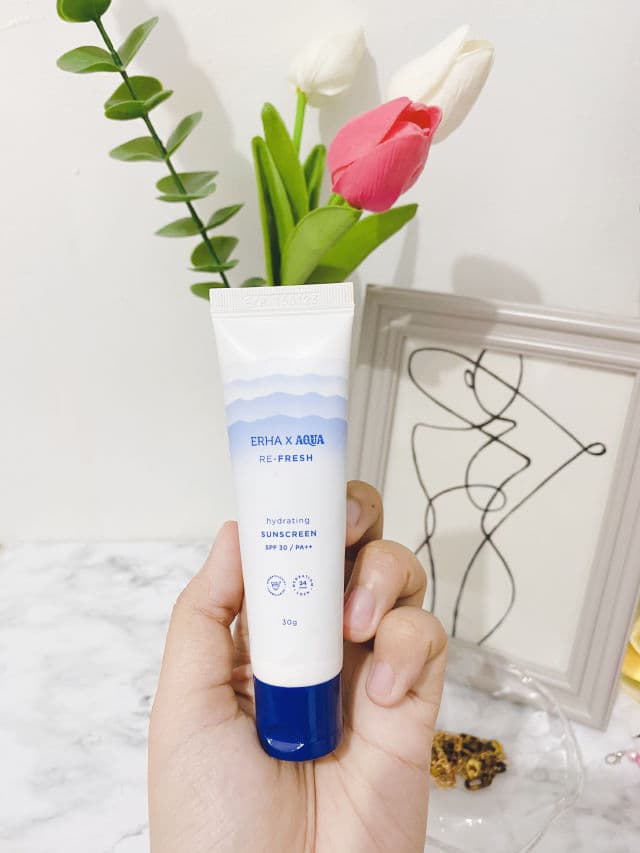 ERHA Erha X Aqua Re-fresh Hydrating Sunscreen SPF 30/PA++ review photo by missedvivian
