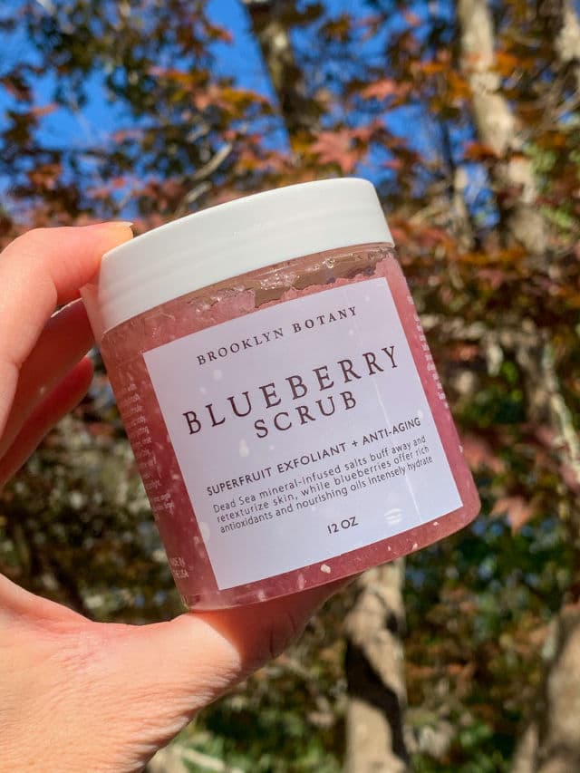 Brooklyn Botany Blueberry Body Scrub	 review photo by thebeautybops