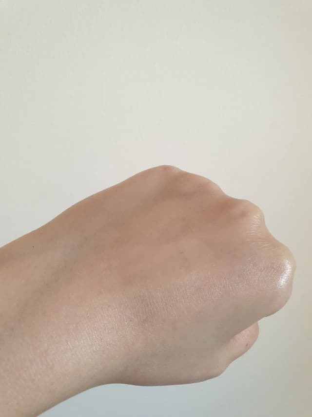 Kumano Cosmetics Reihaku Hatomugi UV Milky Gel SPF 31 PA+++ review photo by thecurlymess