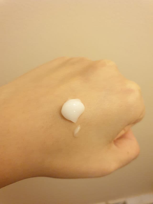 Neutrogena Hydro Boost Body Gel Cream - Original Scent review photo by thecurlymess