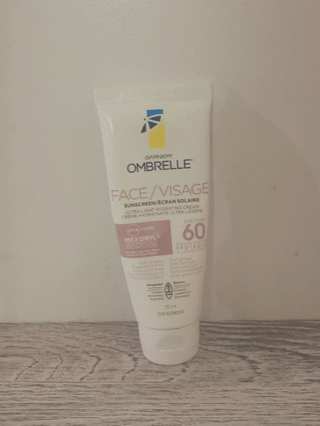 Garnier Ombrelle Face Ultra-Light Cream SPF 60 review photo by thedewdream