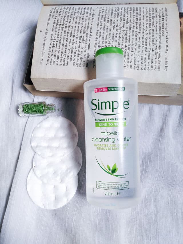 Simple Kind To Eyes Eye Make-Up Remover review photo by thepetitegirlsworld