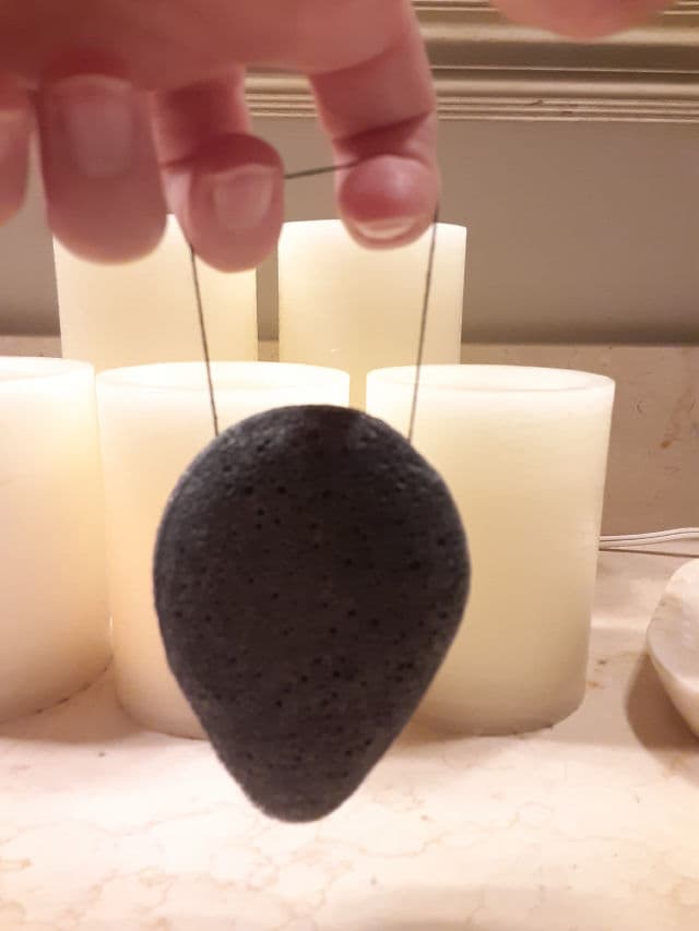Julep Charcoal Konjac Sponge review photo by theskinilivein
