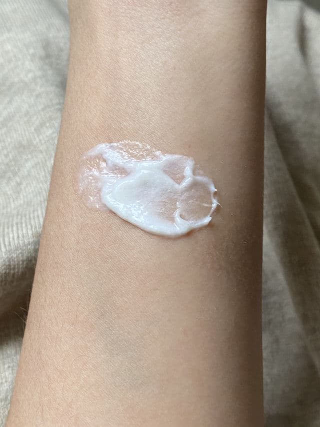 Aurelia Probiotic Skincare Cell Revitalise Night Moisturiser review photo by theteenagewitch