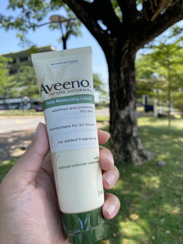 Aveeno Active Naturals Daily Moisturizing Lotion review photo by tinasugiyarto