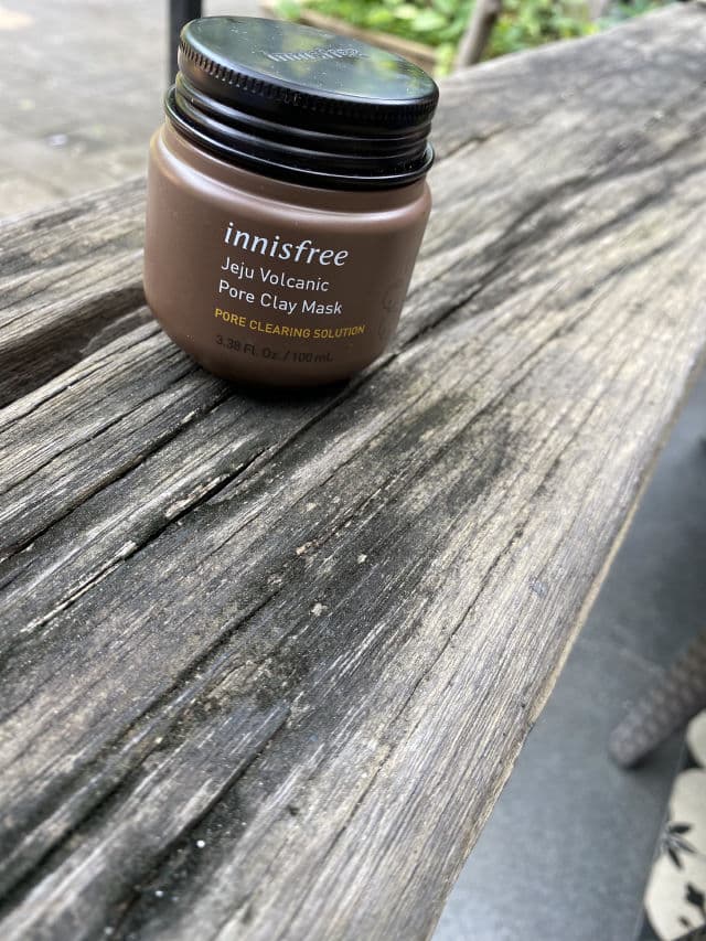 INNISFREE Jeju Volcanic Pore Clay Mask review photo by tinasugiyarto