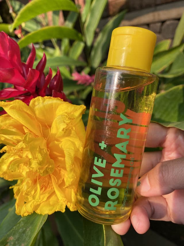 Bloomka Olive & Rosemary Deep Cleansing Oil review photo by tinasugiyarto