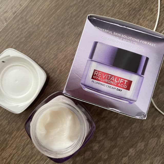 L'Oreal Paris Revitalift Hyaluronic Acid Plumping Cream Day review photo by tinatheone