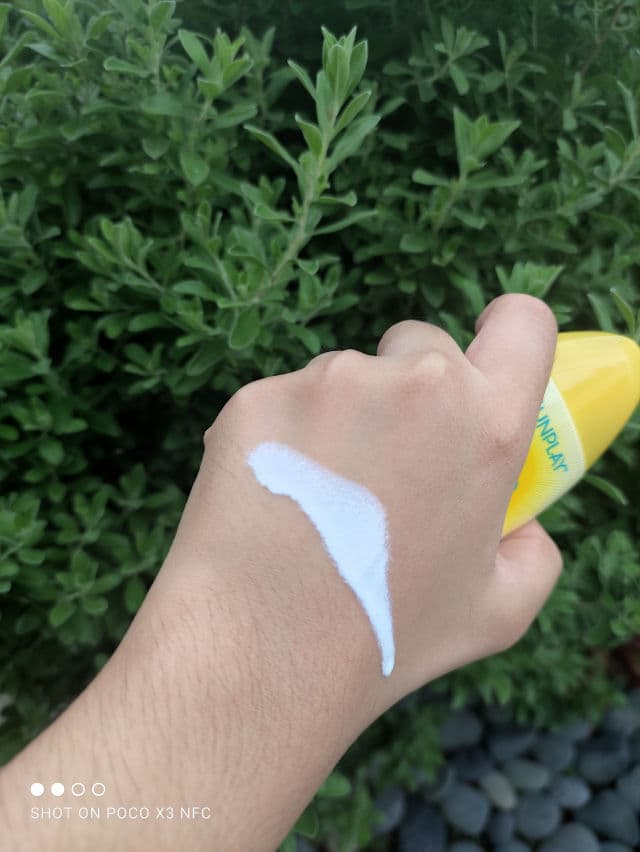 Sunplay Sport Sunscreen SPF120 PA++++ review photo by tinyskin