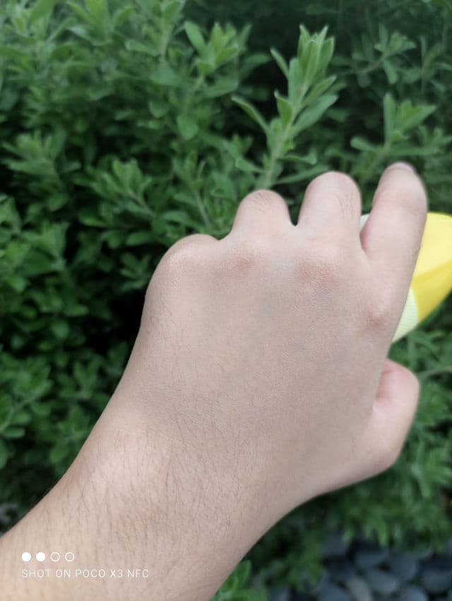 Sunplay Sport Sunscreen SPF120 PA++++ review photo by tinyskin