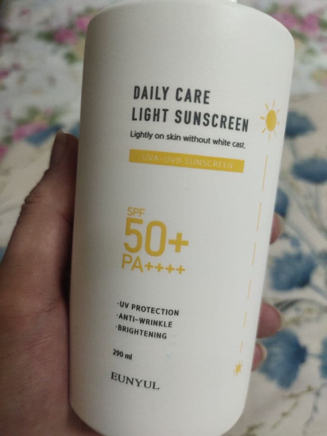 EUNYUL Daily Care Light Sunscreen SPF50+ review photo by xxttxx
