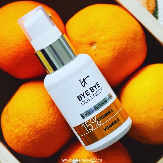 It Cosmetics Bye Bye Dullness Vitamin C Serum review photo by treasuredbeautyfinds