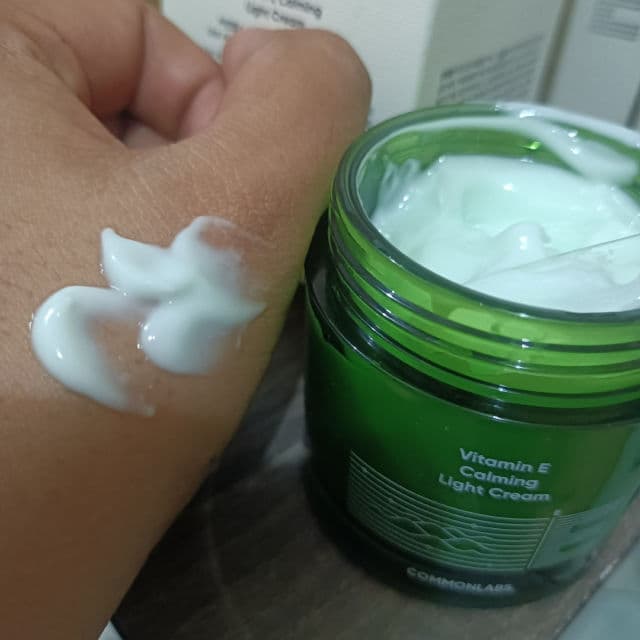 COMMONLABS Vitamin E Calming Light Cream review photo by tribuanartd