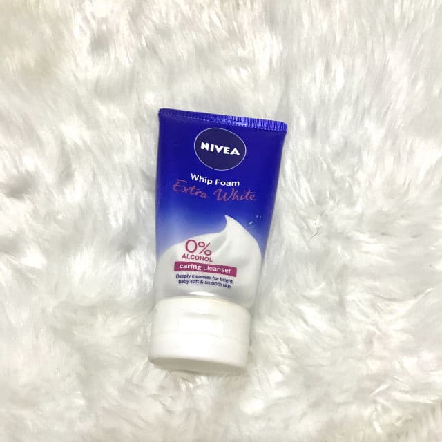 Nivea Extra White Whip Foam review photo by skincarefied