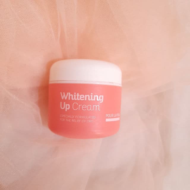 Pour La Peau Whitening Up Cream review photo by umslimoon