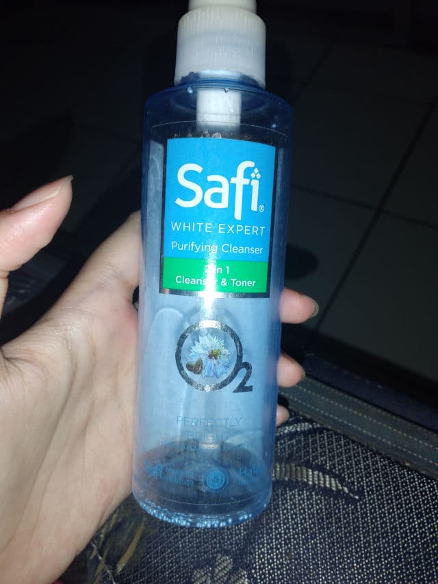 Safi White Expert Purifying Cleanser 2 in 1 Cleanser & Toner review photo by unayaja