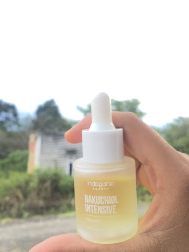 Indoganic Bakuchiol Intensive Face Oil review photo by unhappywithout