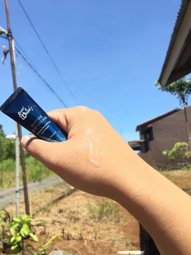 Everwhite Peptide Eye Cream Gel  review photo by unhappywithout