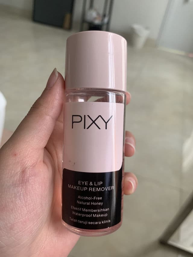 Pixy Eye and Lip Makeup Remover review photo by valeriejane